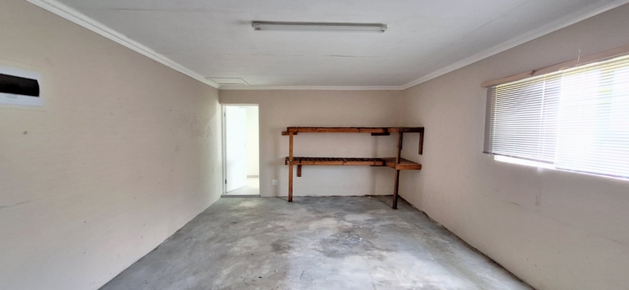 3 Bedroom Property for Sale in Albertinia Western Cape
